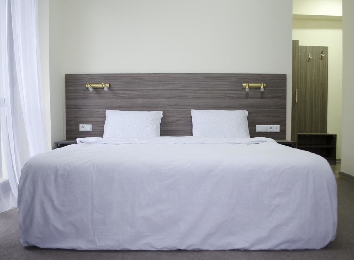 Отель Hotel M9 Тбилиси